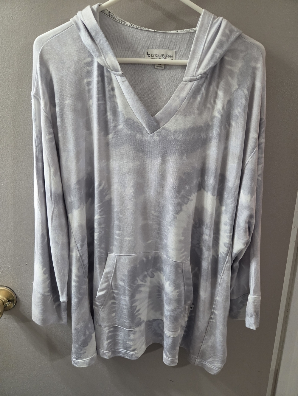 UGG Koolaburra By UGG Gray & White Tie-Dye Hooded Oversized Pullover. Sz XL